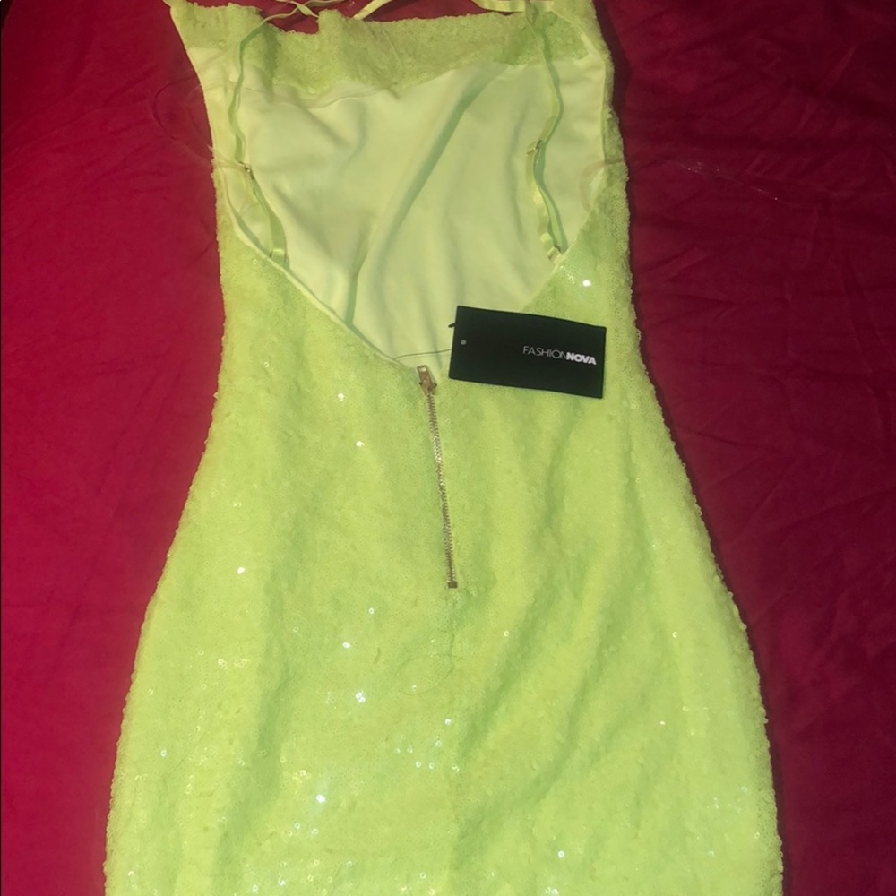 Sequined lime dress - Picture 2 of 2